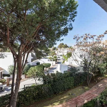 Centrico Estudio En Puerto Banus *